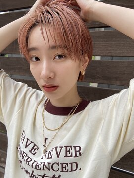 ソルトウォーター(SALT WATER) 小顔　オレンジピンク ショートヘア　ハンサムショート