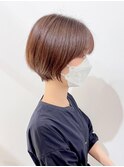 丸みショートボブ大人ガーリーチョコレートカラーハイライト横浜