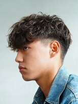 フィフス 天神大名(fifth) スペインカールパーマショートハーパーフェードメンズカット眉毛
