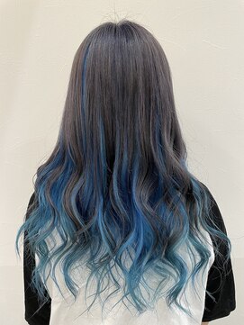 ラビス クローバー(Lovis clover) イメチェンヘアスタイル　ハッシュカット　似合わせカット