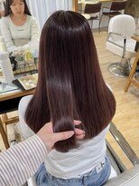 ネオリーブ チロル 横浜西口店(Neolive CiroL.) ピンクブラウン　暖色カラー 艶髪 ロング切りっぱなし