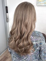 ハーツ(Heart's)&nbsp;白髪ぼかし×ミルクティーベージュ