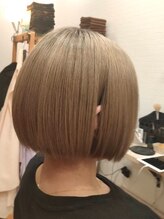 ジョナ(Jona) ボブ