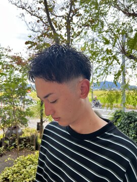 ブラン(Blanc) ローフェードスパイキー