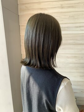 シアン(CyAN) オリーブカラー