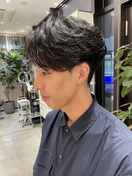 ステアケース 武蔵小杉店(stair:case) ビジネスも余裕な緩め大人パーマ