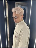 ホワイト,メンズカット,メンズヘア,,ハイトーン,トレンド,個性的