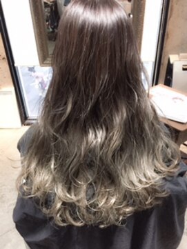 サロンドミルク 原宿(salon de MiLK) グラデーション×グレイ×ベージュ