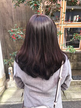 アンプレヴーアジュテ(Impre'vu ajoute) ピンピンにならないストレートヘア