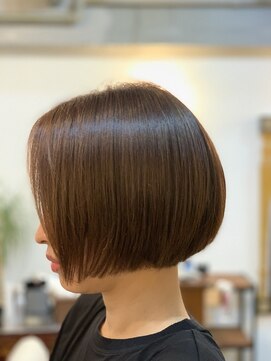 アライズ(ARISE) 【都立大学】ミニボブ・ボブショート【髪質改善縮毛矯正】