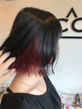 ホワイト(WHITE HAIR@NICOLA) 黒×赤