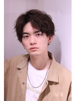 ネイビー(NAVY)&nbsp;女子ウケ〇 簡単スタイリング 緩めのスパイラルニュアンスパーマ