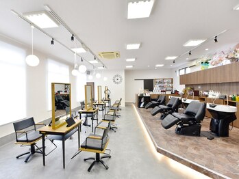 Amily hair salon 【アミリーヘアサロン】