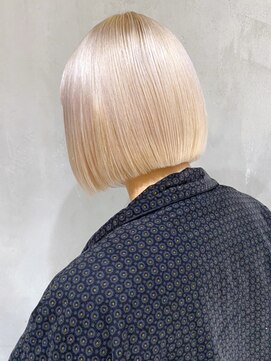 アルバム 渋谷パルコ(ALBUM) ホワイトブロンド_チェリーブラウンフェミニンロング_ba366711