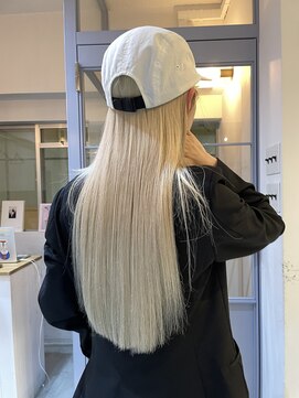 サヴィー(suvvy) ホワイトカラー/ハイトーン