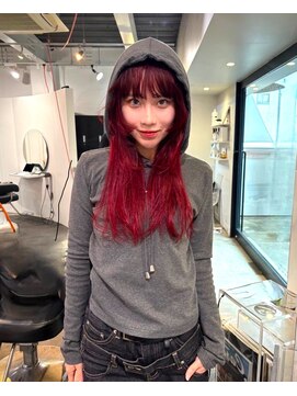 ゾーイ(ZOEY) ブリーチなしでできるワインレッドカラー