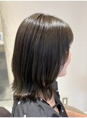 涼しげなオリーブカラー×似合わせカット
