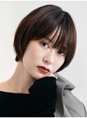 ショートカットくびれショート前下がりボブベージュカラー40代