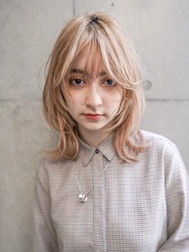 ギークス(GEEKS) 【GEEKS渋谷】ハッシュカット/抜きっぱなしブロンド/小顔/ウルフ