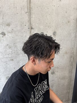 アロー 船橋店(AROH) MEN’S HAIR/サーフカール/刈り上げセンターパート/船橋