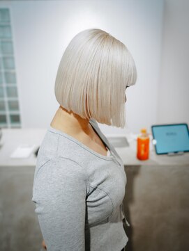 エン 栄店(enne) ココアベージュ/クラゲヘアー/ボブレイヤー/小顔/ミニマルボブ