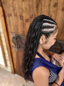 カペリマレーナ(Capelli Malena) コーンロウハーフ　ブレイズアレンジ