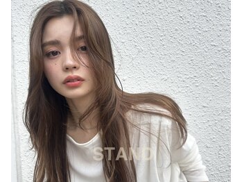 スタンド(STAND)の写真/素髪のようなうるおいのある柔らかさと、つやが特徴の縮毛矯正で日々のスタイリングで大人ストレートに。