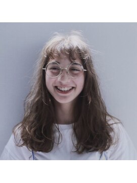 ベル 表参道店(Belle) 外国人風ウエーブ〔Belle表参道〕