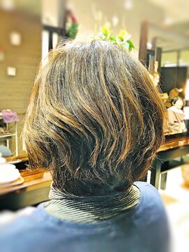 キャン 温品店(CAN) 【ＣＡＮ】大人女子におすすめ！前下がりグラデーションボブ