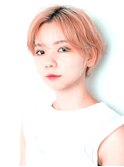 ショートボブ+サーモンピンク