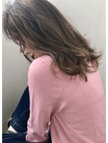 アコロン(acoron)&nbsp;小顔_デザインカラー_厚めバング_ローライト_スリークボブ