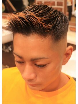 アクセプトザワールドバーバー(Accept the world barber) アップバング×スキンフェード