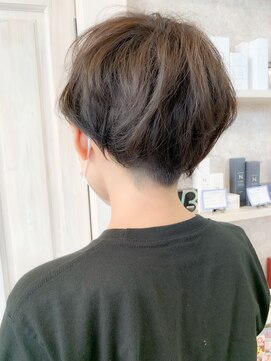 キャアリー(Caary) 福山市 美容院ショートヘア 人気ベリーショートヘアCaary