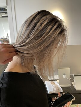 タオ 河原町(Tao) ボブとバレイヤージュ