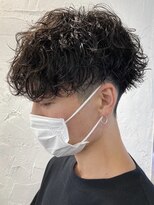 フィフスワン(fifth one)&nbsp;波巻きパーマツイストスパイラルパーマメンズマッシュパーマ