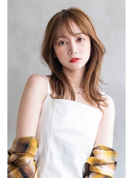 エイミー(Aimee) Aimee 町田　外ハネミディアム×ミルクブラウン