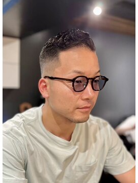 銀座 シノ 本店(shino) 銀座　フェードスタイル　スキンフェード　短髪　バーバーヘア
