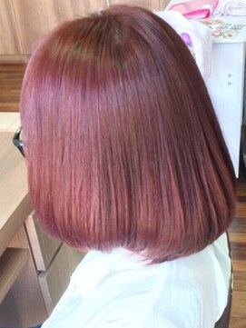 ヘアークリアー せんげん台 個性派大人のレッドカラー20代30代40代 うる艶ショートボブ