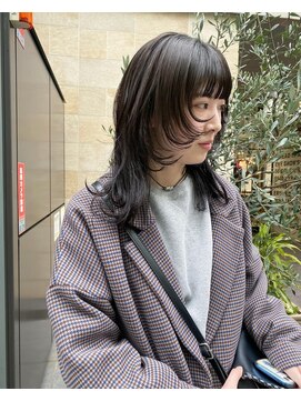 クプラ(Qpula) 顔周りレイヤー　ウルフカット