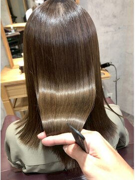 アフィナー(Afinar) 【横浜/横浜駅】柔らかブラウン×美髪ストレート