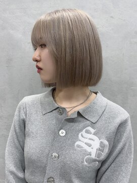 キラ 原宿(KILLA) #ホワイトベージュ #レイヤー #ダブルカラー #ハイトーン