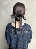 【リボンシニヨンヘアアレンジ】カチモリ渋谷ねじりハーフツイン