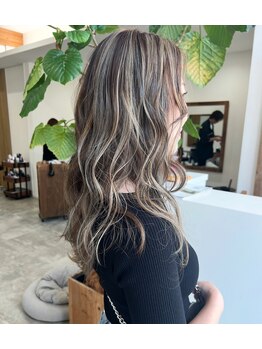 ソル(SOL)の写真/誰もが一度は憧れる透明感のあるカラーが人気☆ブリーチ+カラーの大人気デザインカラー☆