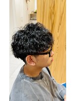 フィッカ(FIKKA) くせ毛で嫌いな髪の毛を縦落ちパーマで好きに!