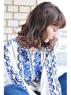 トリッカ 代官山(tricca) 外国人風ツヤうるウェーブボブ  tricca代官山 小走祥菜