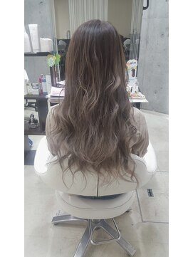 ソワン ドゥ ブレス 立花店(soin de brace) ミルクティーグレージュ×メルティカラー/小顔【高嶋仰】