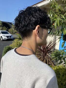 ノブ(NOB.) ブルーブラックパーマ