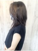気品あふれるミディアムヘア