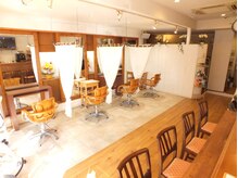 オール イン オール ヘアールーム(ALL IN ALL hair room)