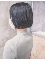 ニイ(nii.)&nbsp;ブルーハイライトボブ